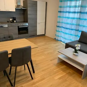 Modern Airconditioned City Close To Vic Wien